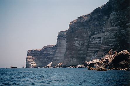 Una vista della parte nord. Fatevi portare nella vera Grotta dell'Amore, da non confondersi con la Grotta degli Innamorati presente sulle cartine.